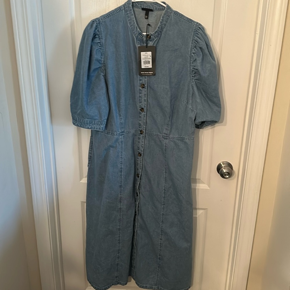 Plus size Brand new, puffy sleeve denim dress